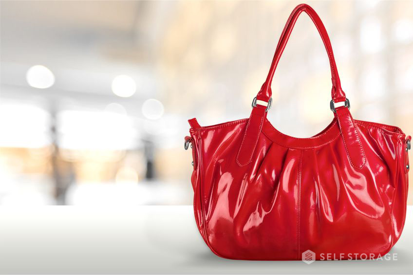SS-Self-Storage-Conheca-o-jeito-certo-de-organizar-e-conservar-bolsas